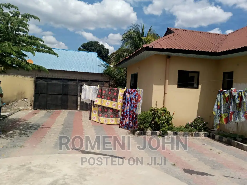 11bdrm House in Tanzania Dsm Ukonga, Ilala for sale