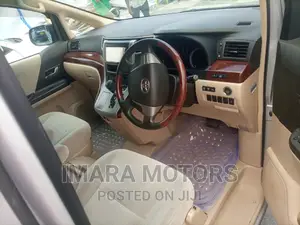Toyota Vellfire 2008 Silver