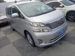 Toyota Vellfire 2008 Silver