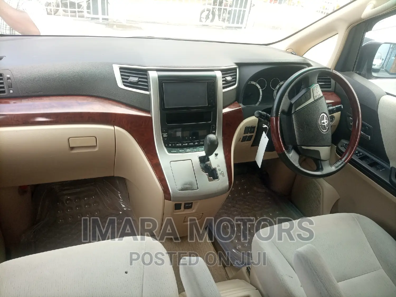 Toyota Vellfire 2008 Silver