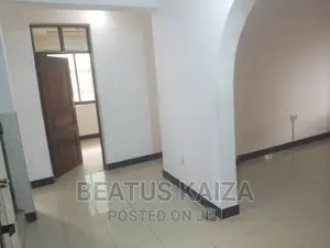 3bdrm Apartment in Kariakoo Madina for rent
