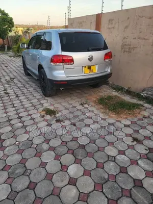 Volkswagen Touareg 2004 Silver
