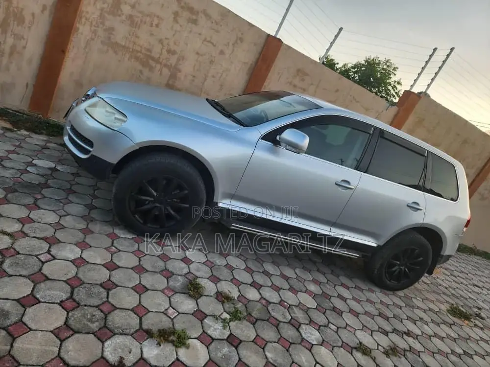 Volkswagen Touareg 2004 Silver