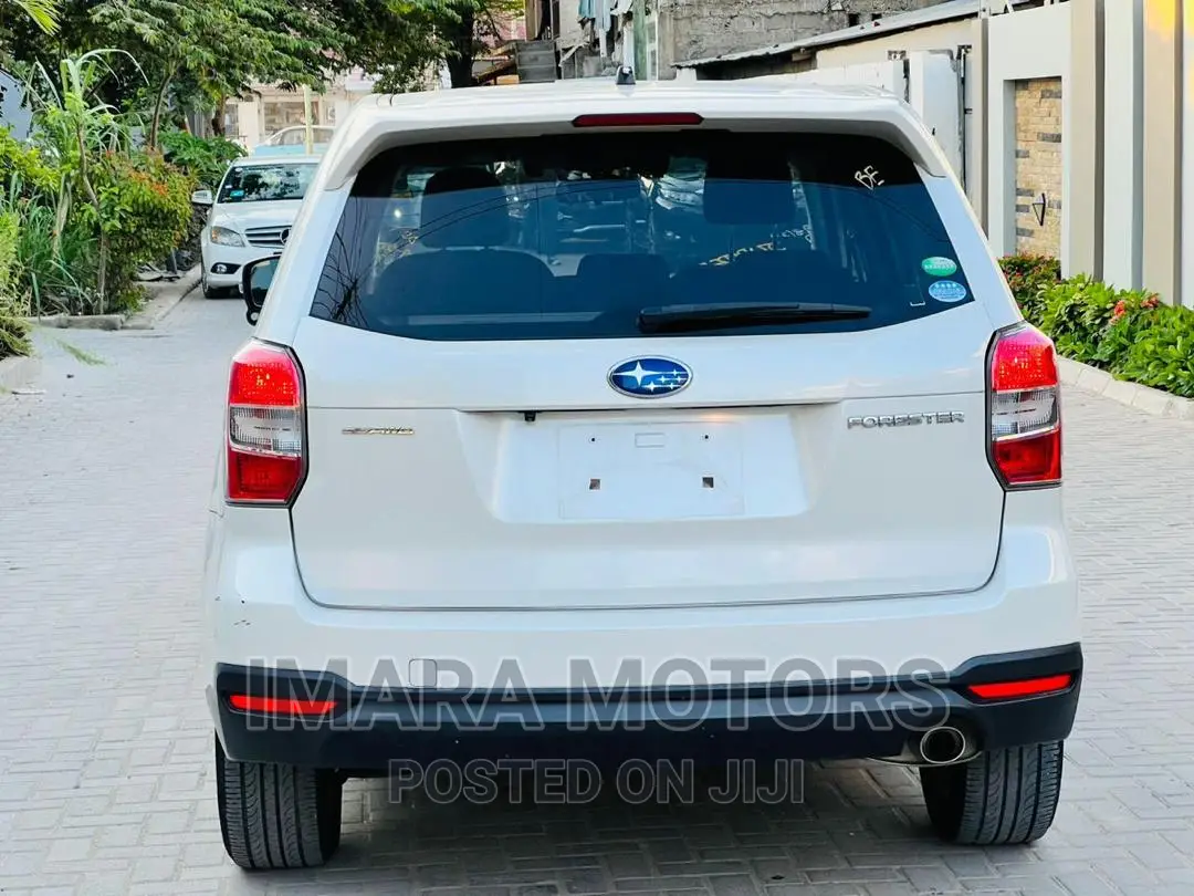Subaru Forester 2013 White