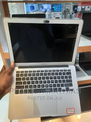 Laptop Apple MacBook Air 2017 8GB Intel Core I7 SSD 512GB