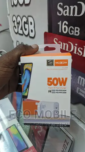 Moxom Super Si Fast Charger
