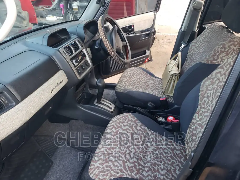 Mitsubishi Pajero 2000 Black