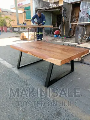 Coffee Table Nzuri Sana