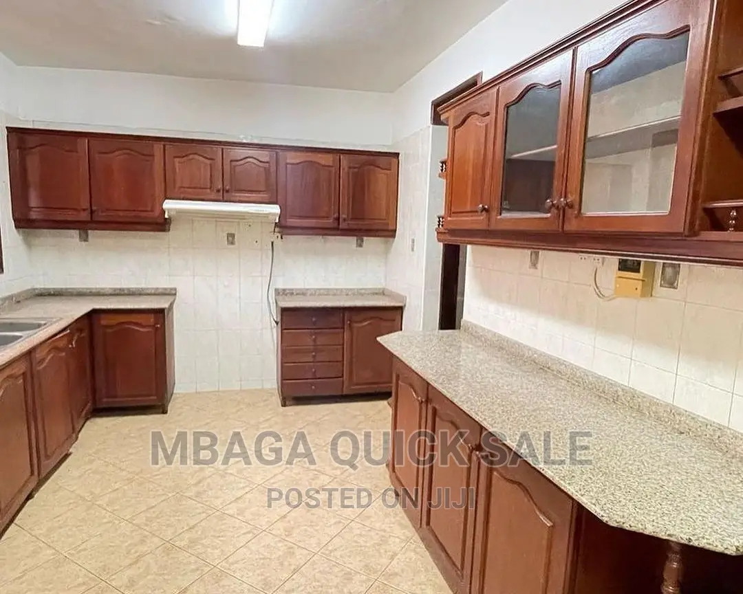 3bdrm House in Mbagaestate, Masaki for rent