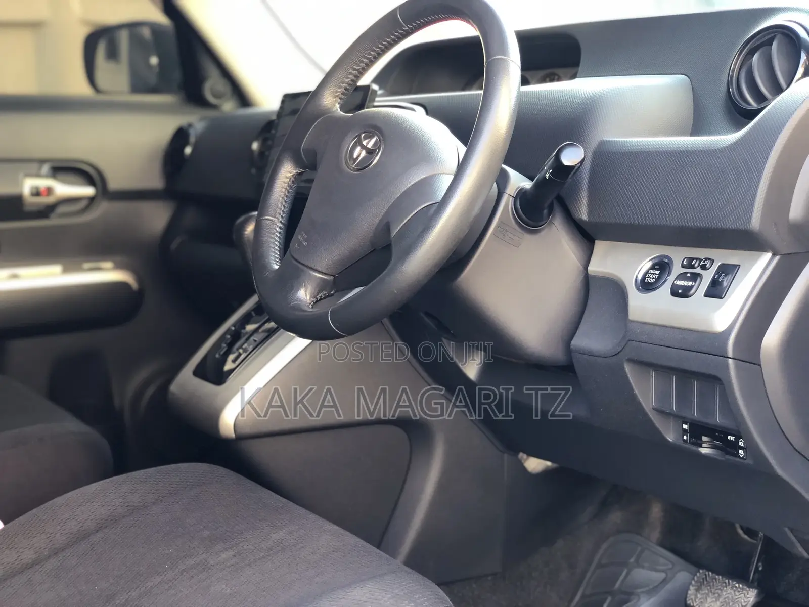 Toyota Corolla Rumion 2010 Black