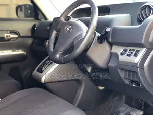 Toyota Corolla Rumion 2010 Black