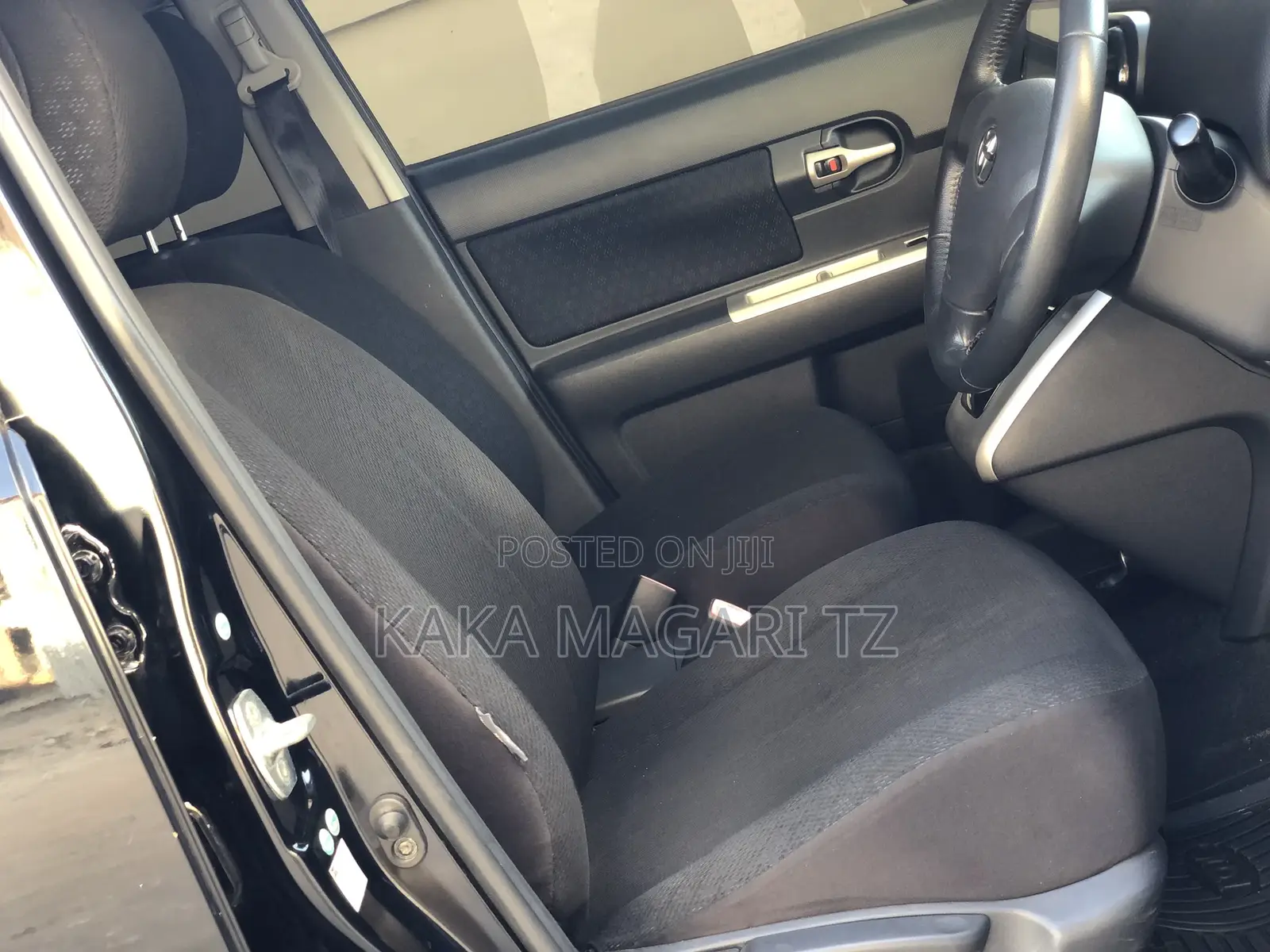 Toyota Corolla Rumion 2010 Black