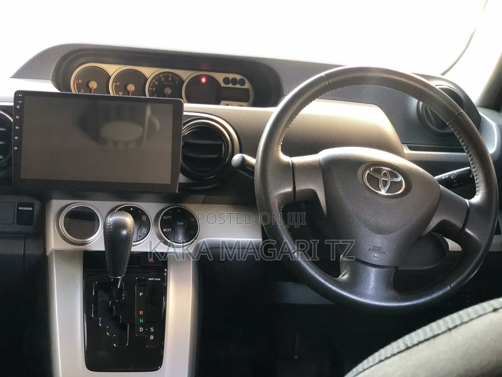 Toyota Corolla Rumion 2010 Black