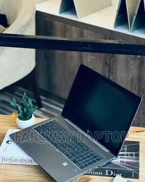 New Laptop HP ZBook 15u G5 16GB Intel Core I7 SSD 512GB