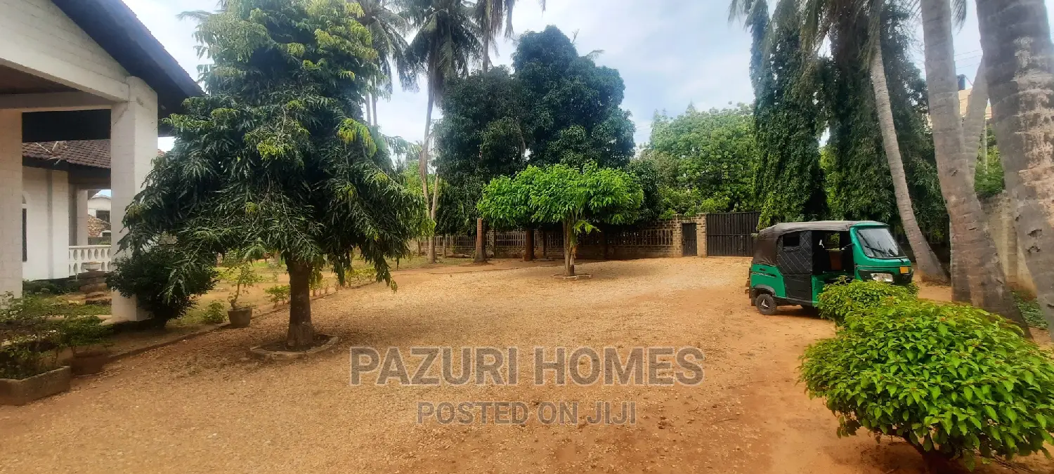 House Over 2000 SQM for Sale in Mbezi Beach Ramada Hotel
