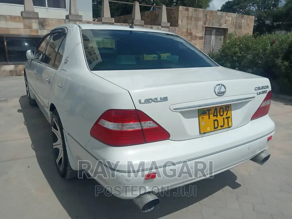 Toyota Celsior 2005 White