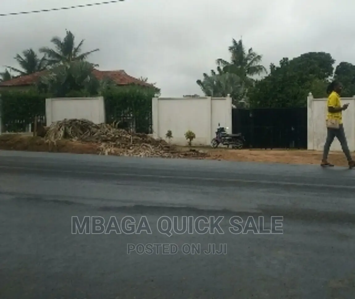 Furnished 5bdrm House in Mbaga  Estate, Kinondoni for rent