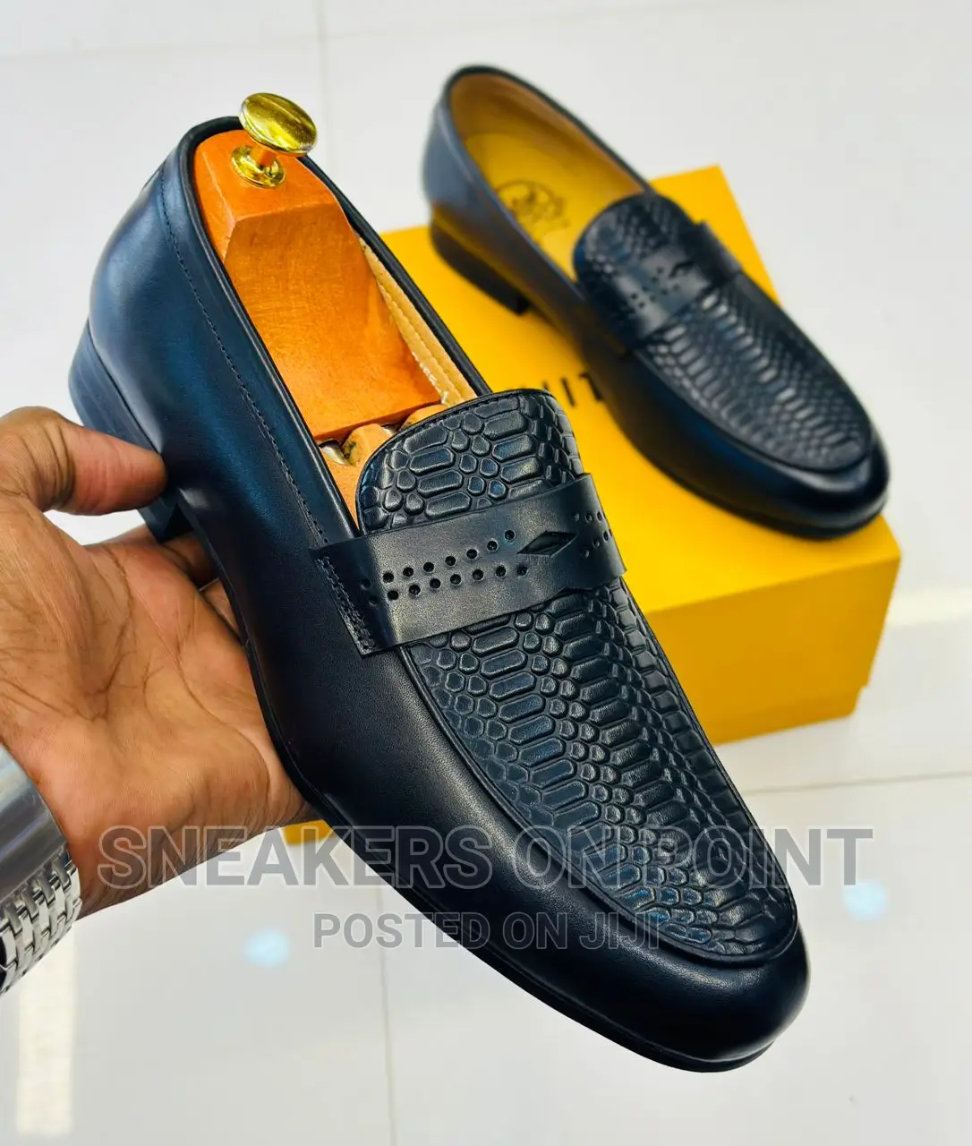 Classic Shoes/ Official Shoes