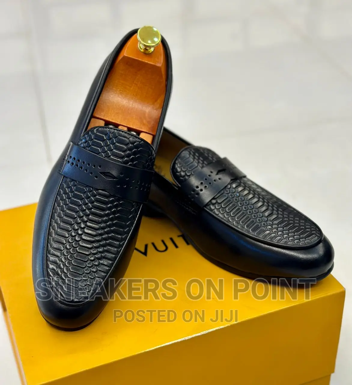 Classic Shoes/ Official Shoes