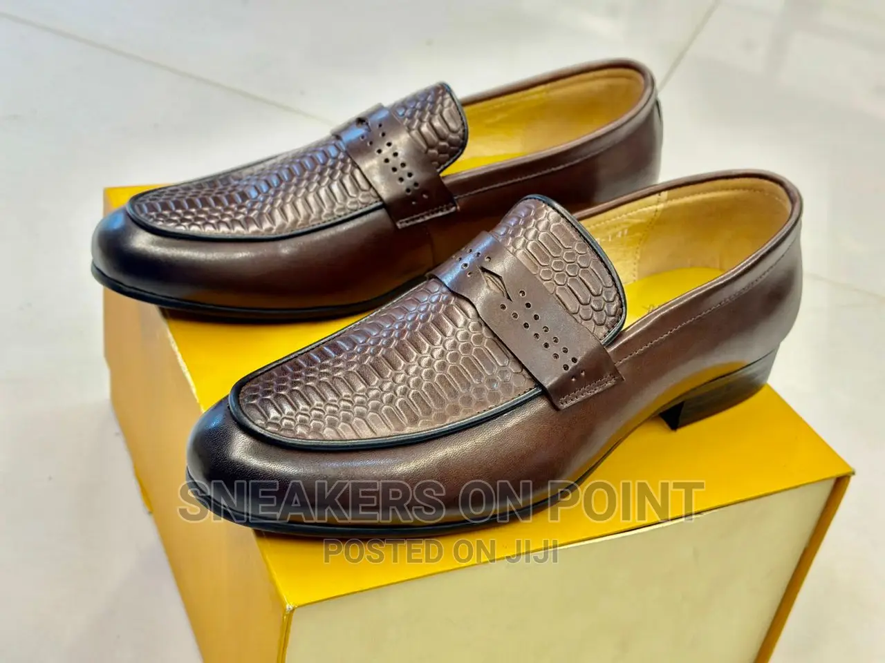 Official Shoes/Classic Shoes