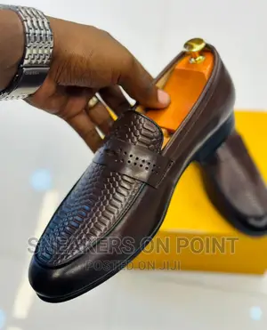 Official Shoes/Classic Shoes