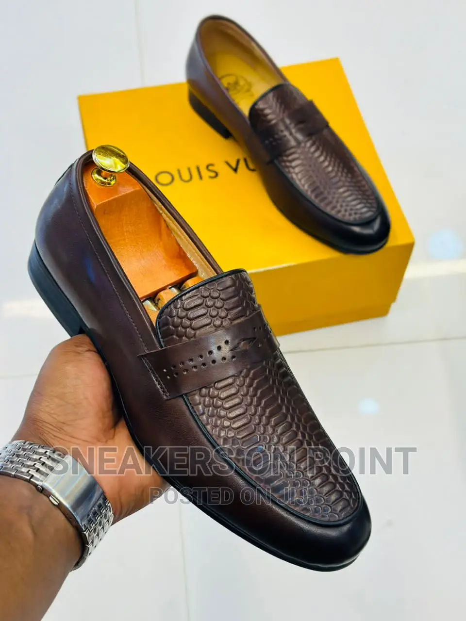 Official Shoes/Classic Shoes