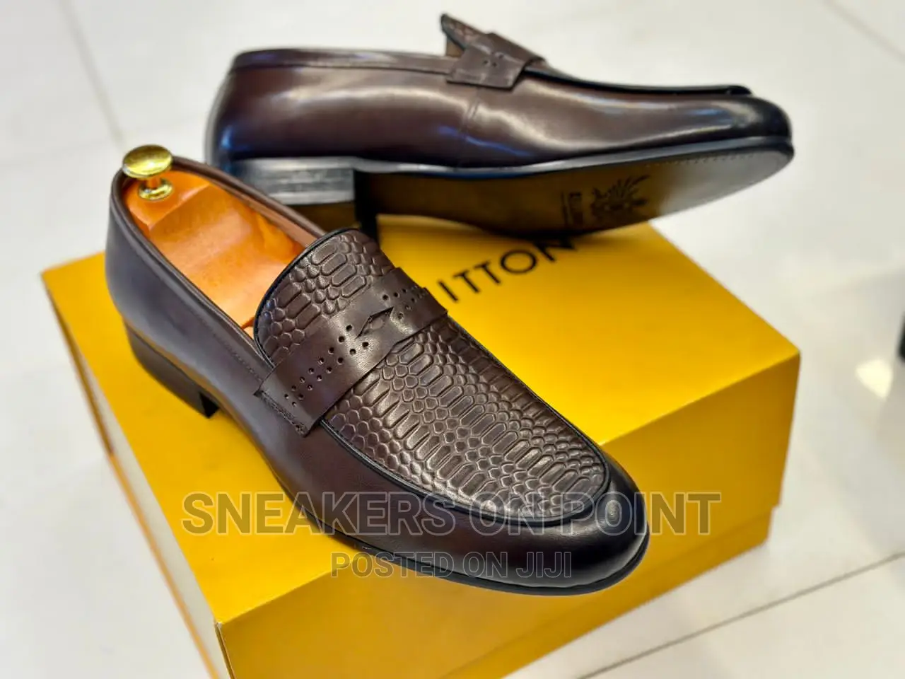 Official Shoes/Classic Shoes