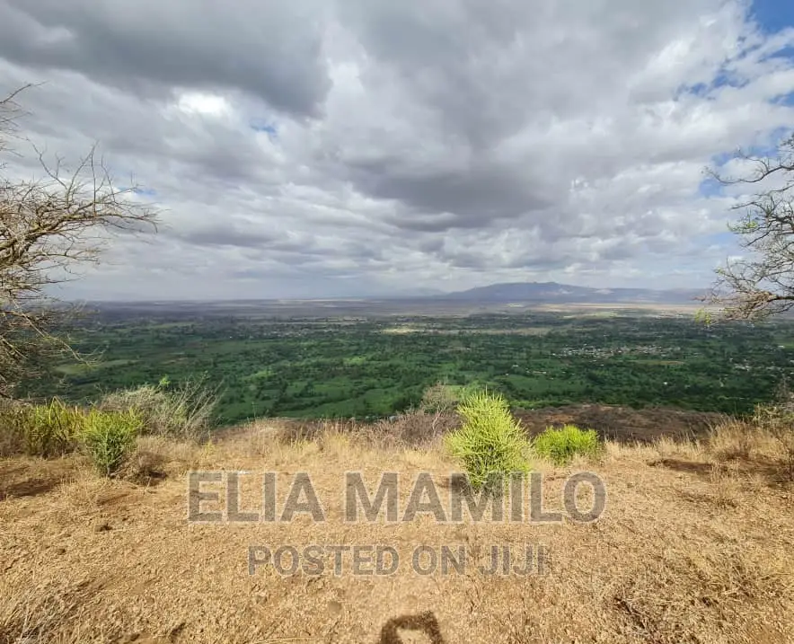 Tourist Land for Sale in Manyara
