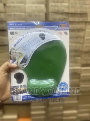Mouse Pad With Gel Wrist Support