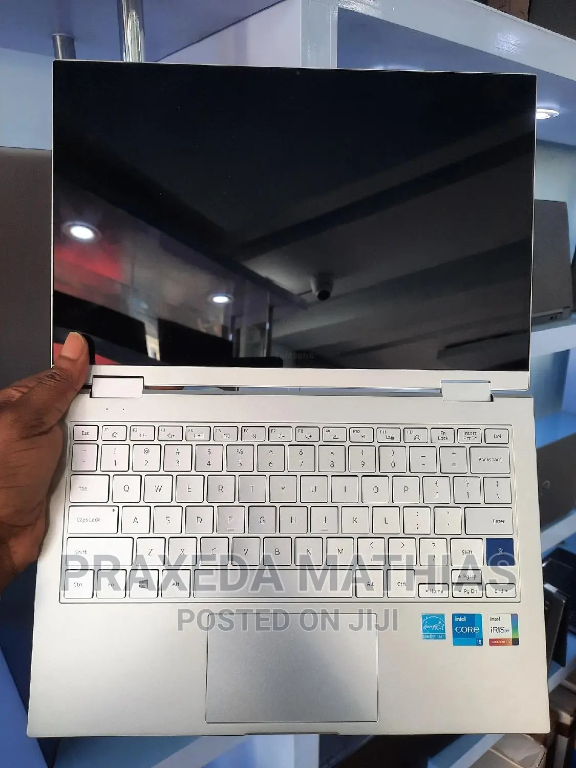 New Samsung Galaxy Book3 360 15 NP750QFG 8GB Intel Core I5 SSD 256GB
