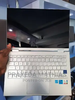 New Samsung Galaxy Book3 360 15 NP750QFG 8GB Intel Core I5 SSD 256GB