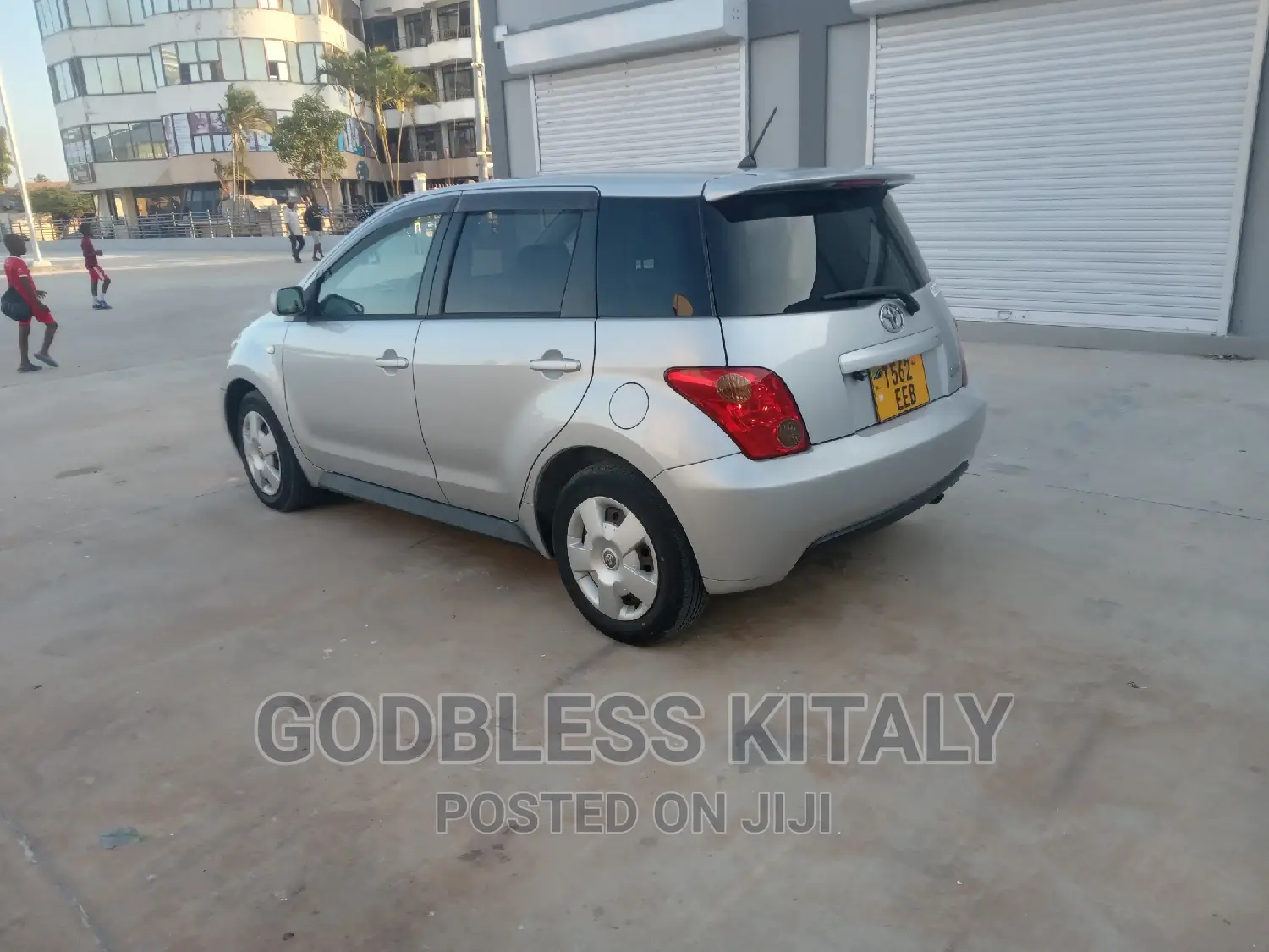 Toyota IST 2004 Silver