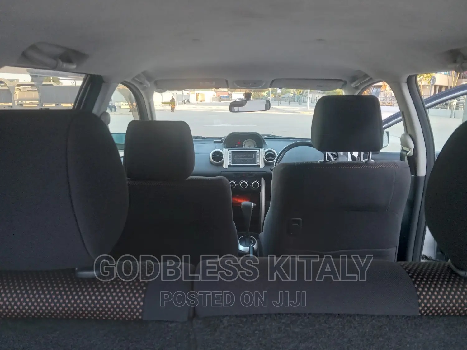 Toyota IST 2004 Silver