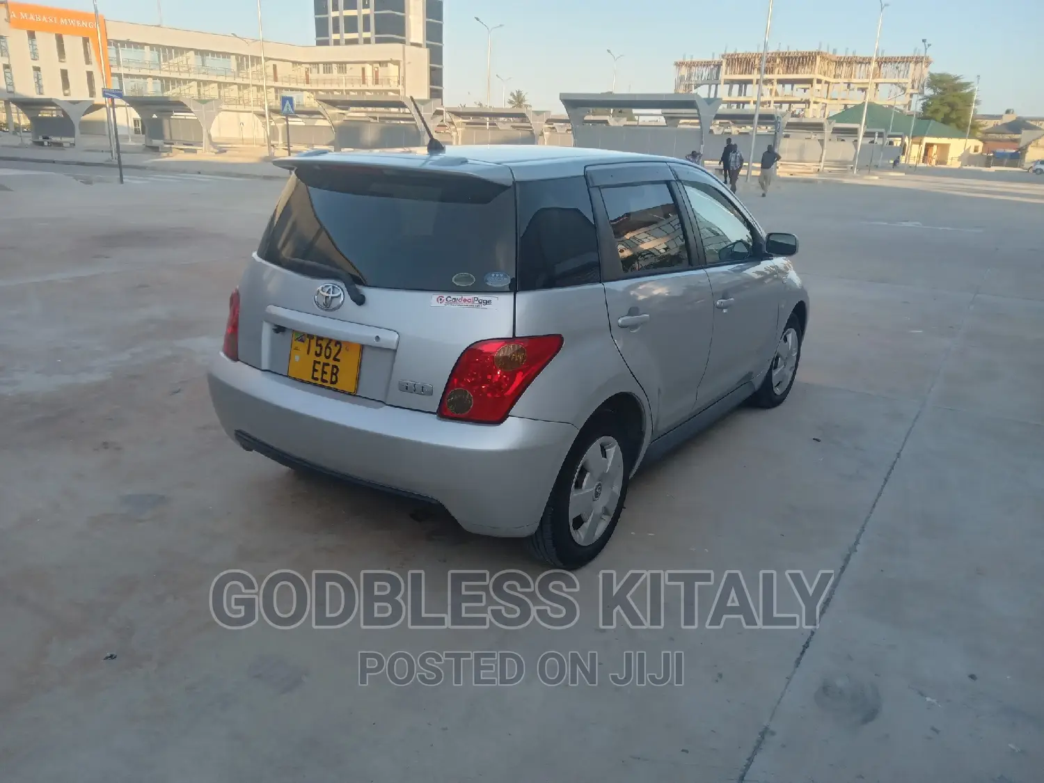 Toyota IST 2004 Silver