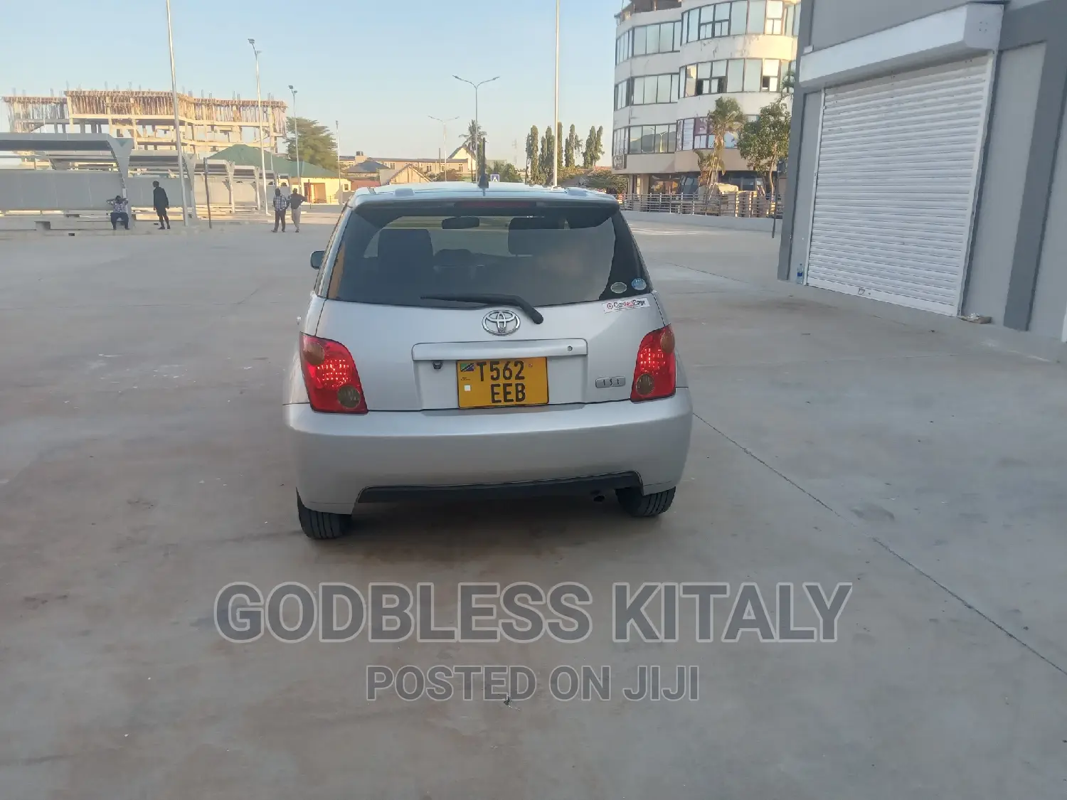 Toyota IST 2004 Silver