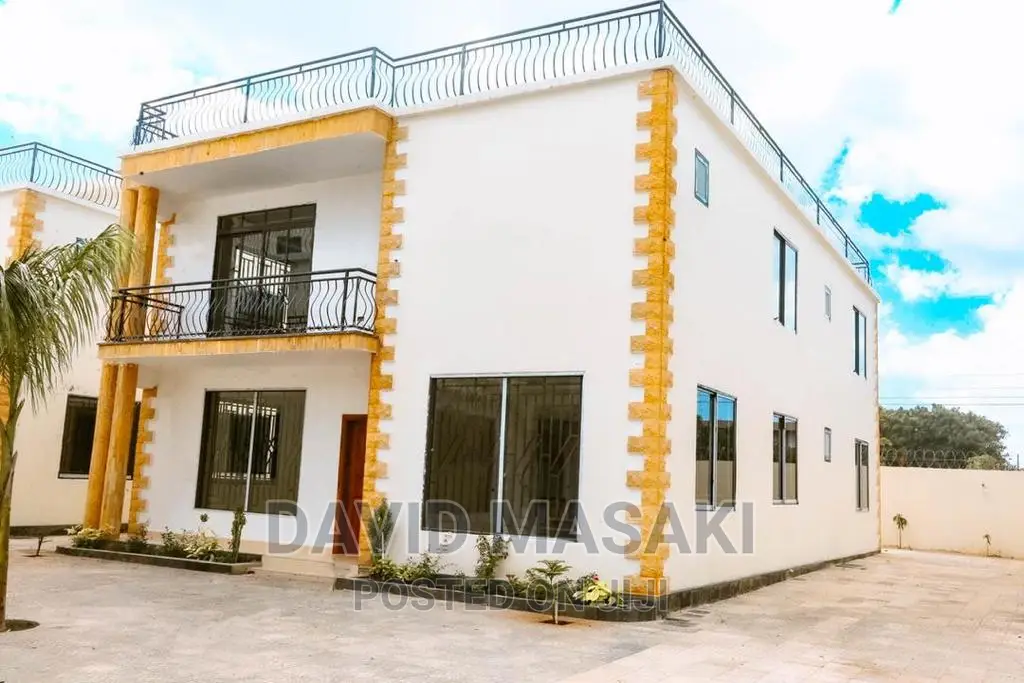 5bdrm Villa in Oysterbay Villas, Msasani for rent