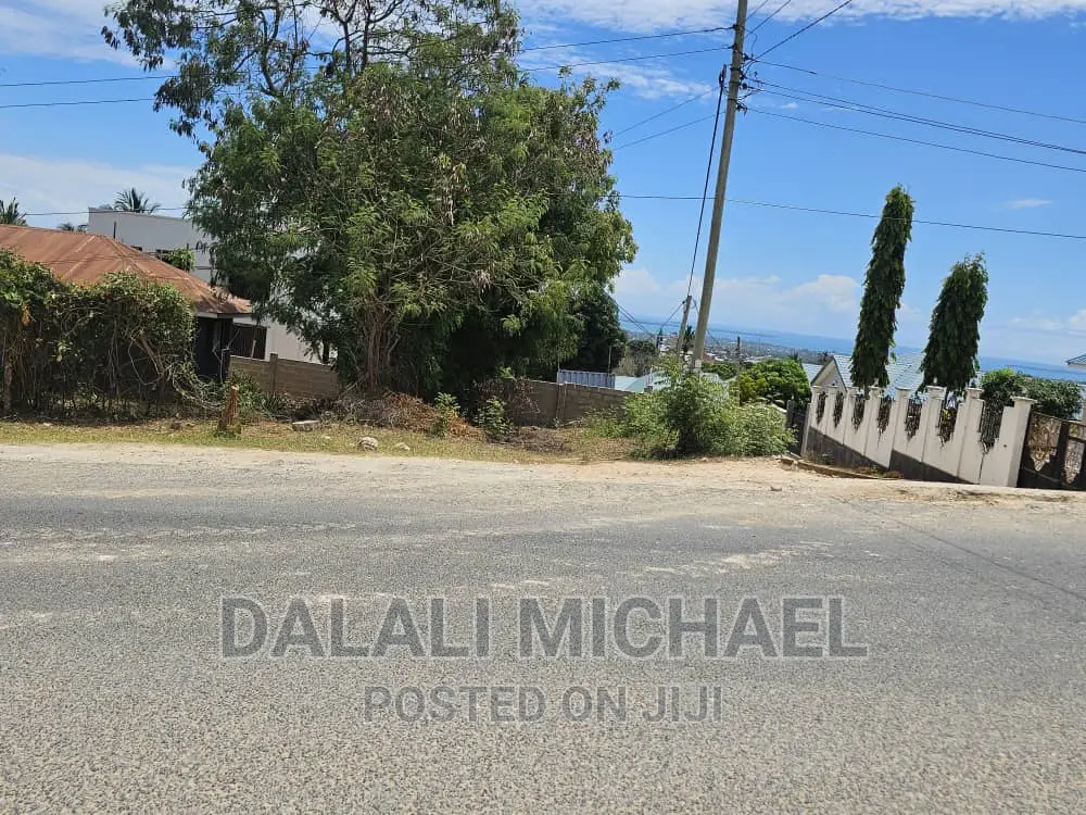 Plot for Sale Salasala.#.