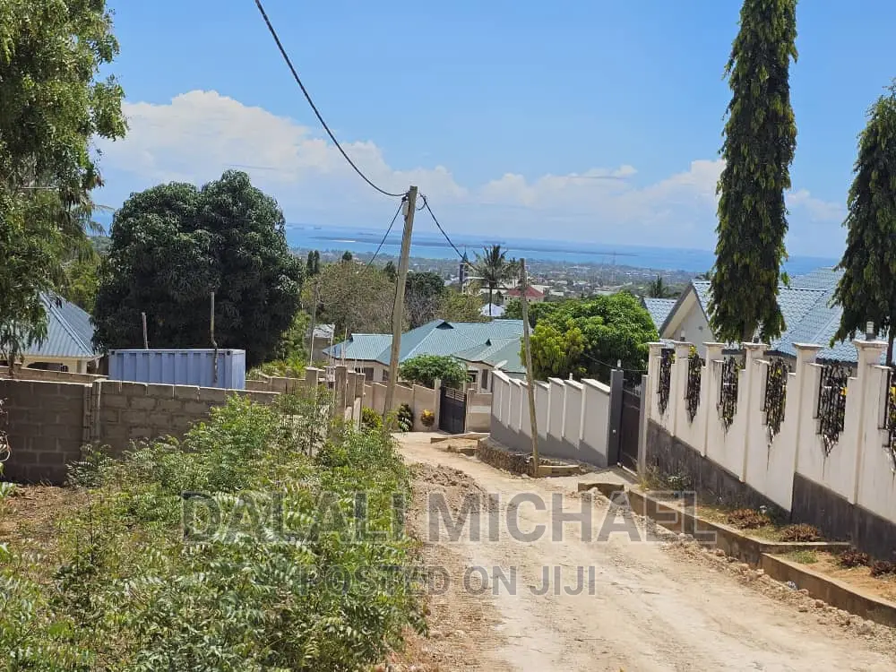 Plot for Sale Salasala.#.