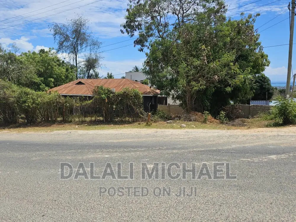 Plot for Sale Salasala.#.