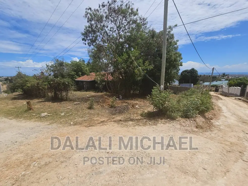 Plot for Sale Salasala.#.