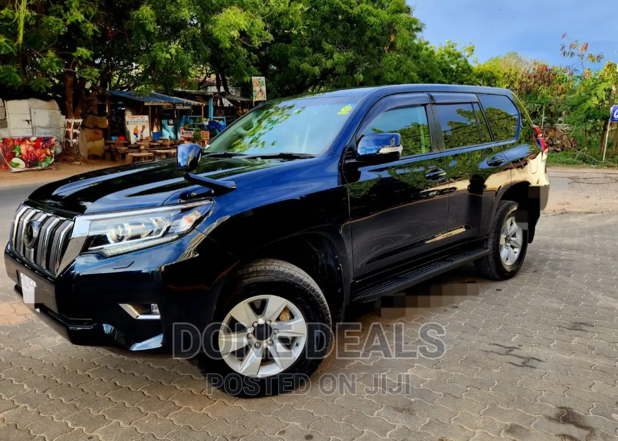 Toyota Land Cruiser Prado 2018 Black