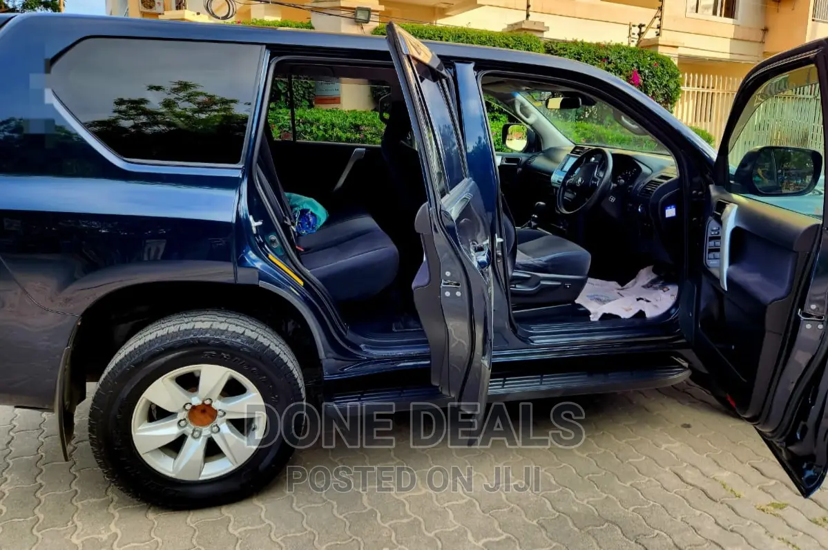 Toyota Land Cruiser Prado 2018 Black