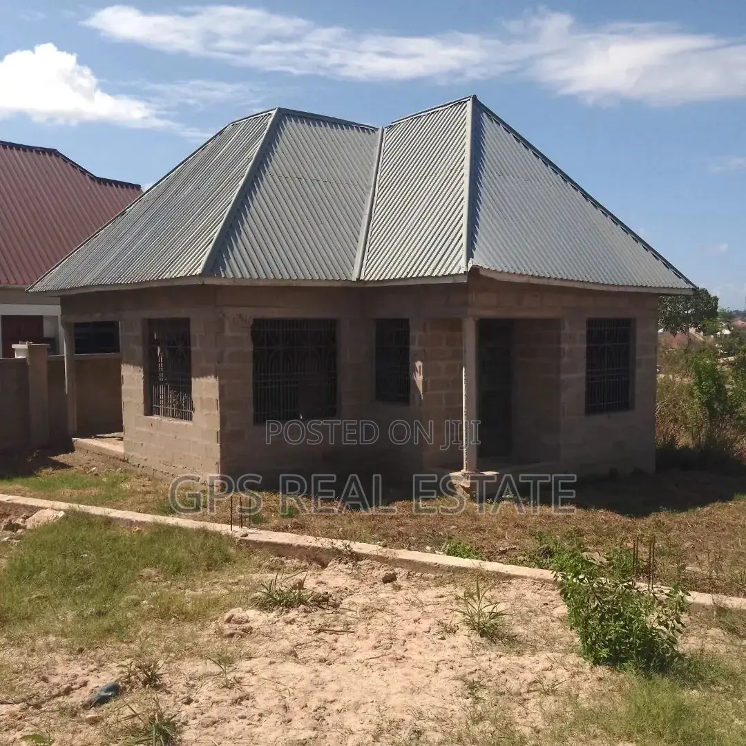3bdrm House in Kimara Njia Panda, Kinondoni for sale