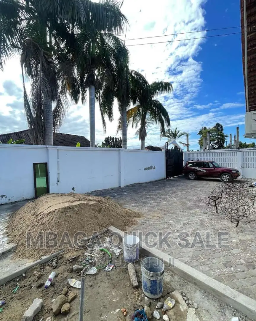 4bdrm Bungalow in Mbezi Beach  Jogoo for rent