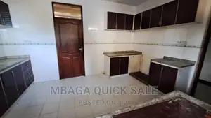 5bdrm Mansion in Mbezi Beach for rent
