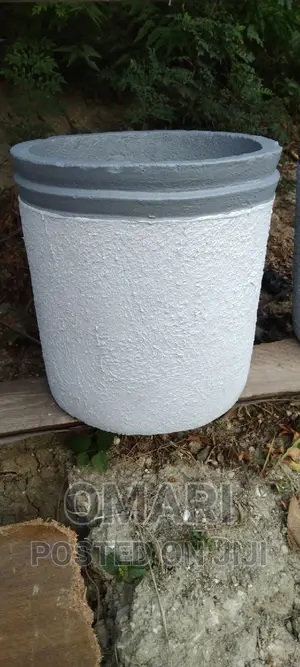 Flower Pots and Planters
