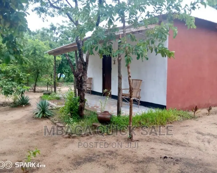 Furnished 5bdrm Bungalow in Mbaga Estate, Mwaseni for sale