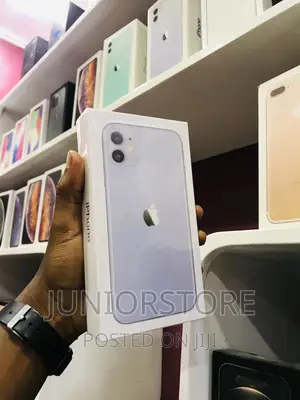 New Apple iPhone 11 64 GB Purple