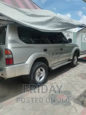 Toyota Land Cruiser Prado 2000 Silver