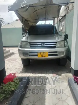 Toyota Land Cruiser Prado 2000 Silver